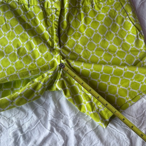 MICHAEL Michael Kors Green and White Shorts Design - Picture 5 of 10